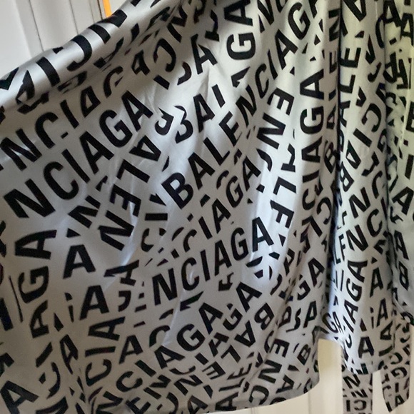 Balenciaga Logo dress - Picture 14 of 16